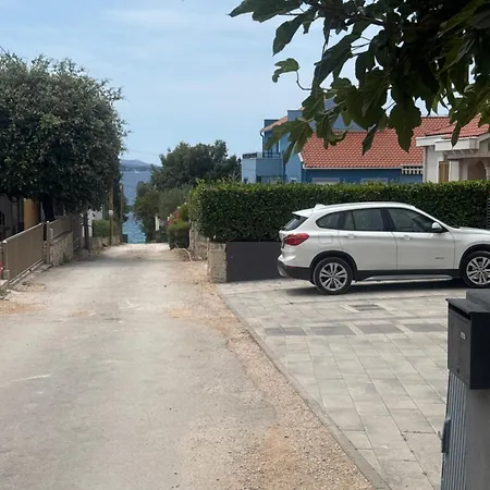 Apartman 0 Apartman *