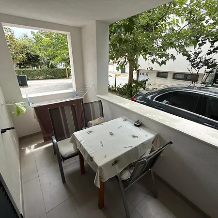Apartman 0 *